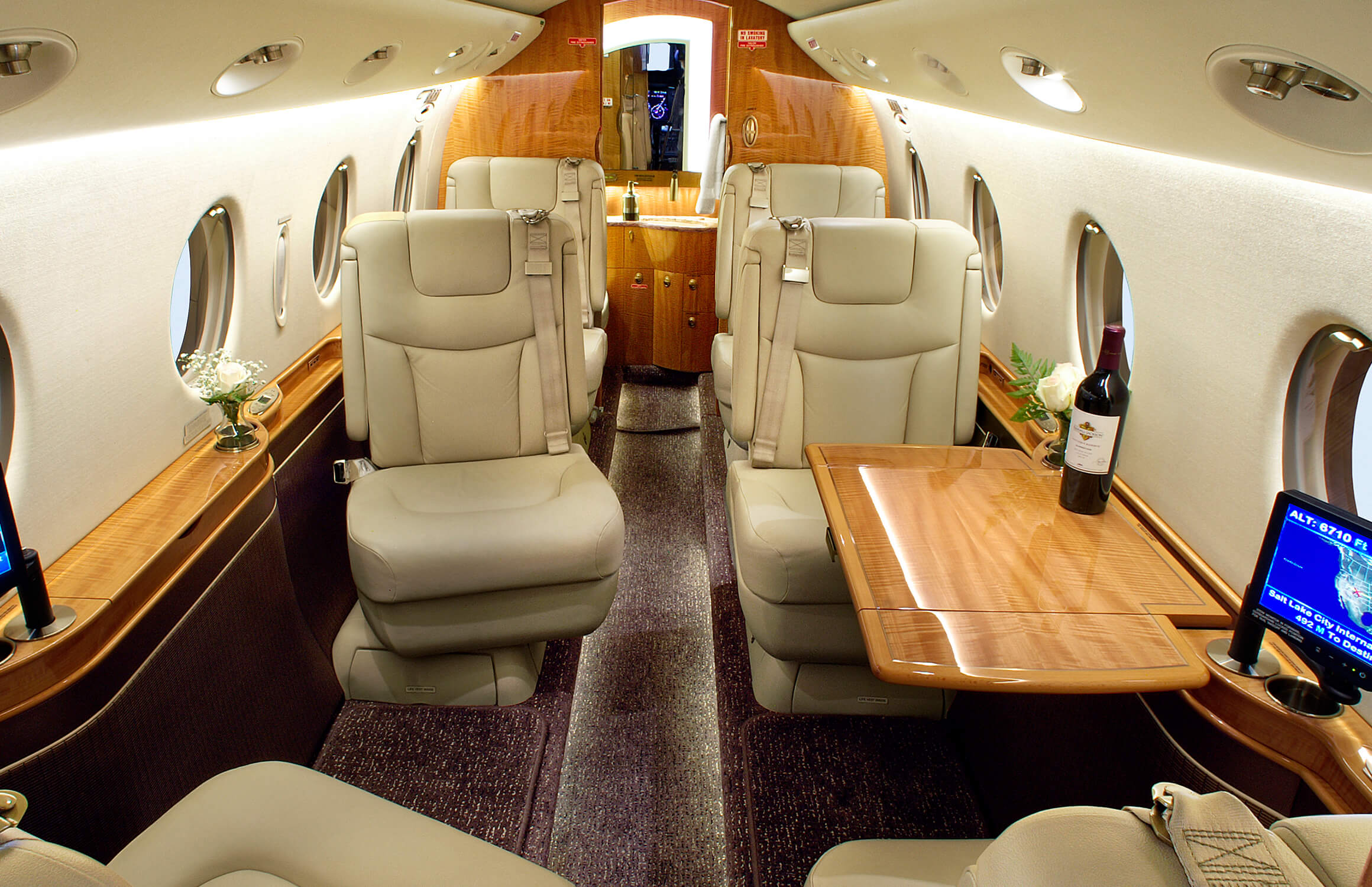 Mid-Size Private Jets | Sentient Jet